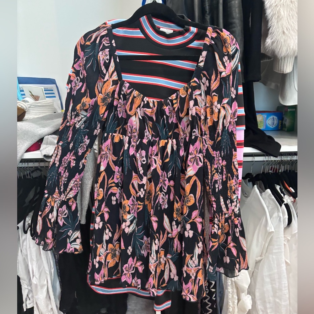 Cute long sleeve flowy dress